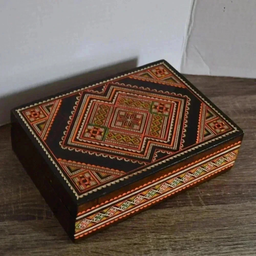 Vtg Carved Painted Wood  Box